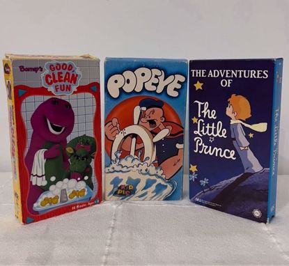 صورة ٣ اشرطه فيديو انجليزي 