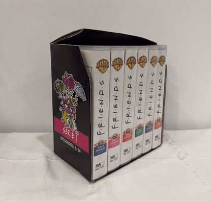 صورة مسلسل فرندز الجزء الاول كامل