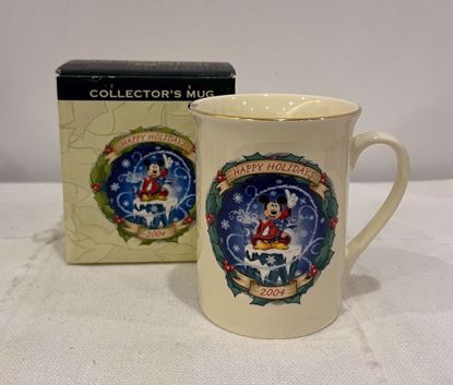 Picture of كوب قديم ٢٠٠٤ ميكي فنتج 