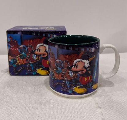 صورة كوب قديم فنتج ميكي ماوس