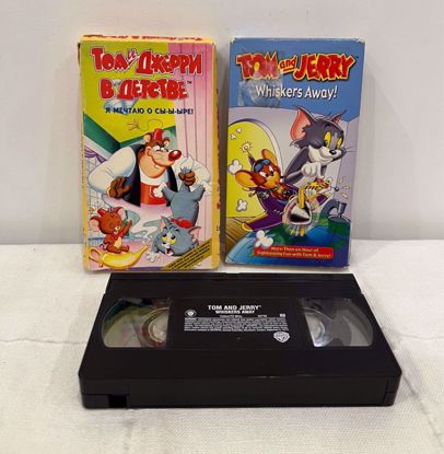 صورة ١ شريط فيديو توم و جيري + ١ غلاف فاضي 