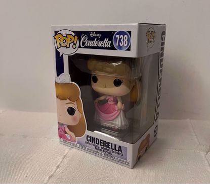 صورة مجسم سندريلا  Cinderella 