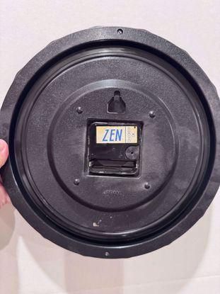 صورة ساعة حائط على شكل ابطال مصارعة الحرة شغالة 