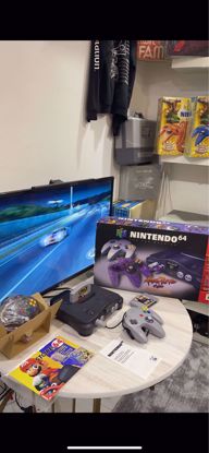 Picture of نينتندو N64 أمريكي مع كرتونه 